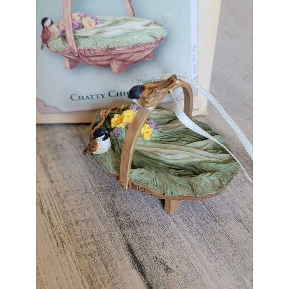 Hallmark Chatty Chickadees 2004 ornament Xmas - Picture 2 of 6